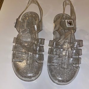 Closed toe ankle strap jelly sandals